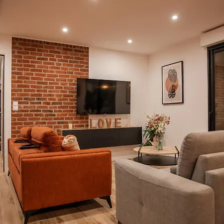 So'lodge & Piscine Σπίτι διακοπών *