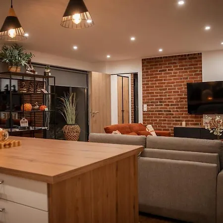 So'lodge & Piscine *