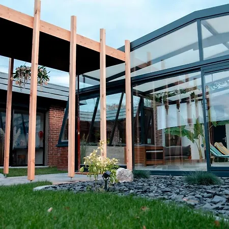 So'lodge Spa&piscine Ferienhaus *